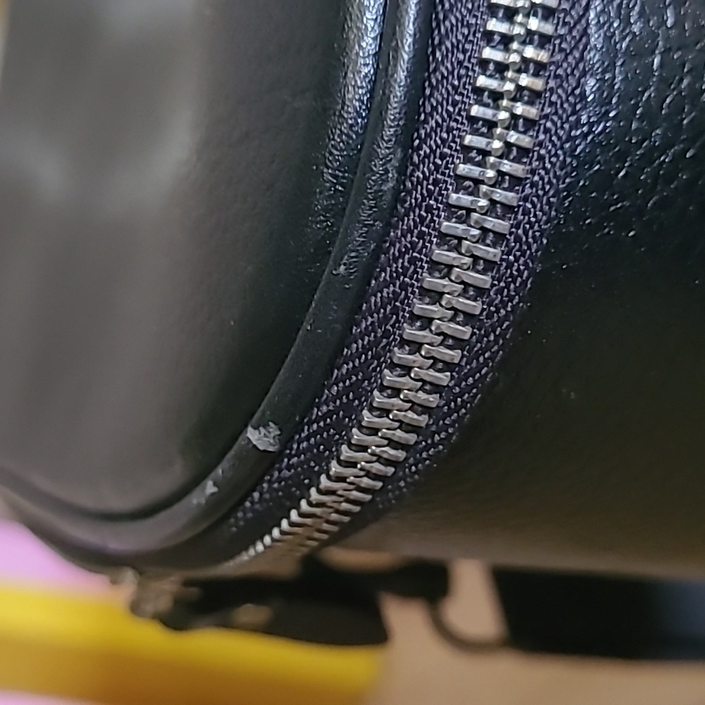 ro BAGS Retro Modern Black Leather Suitcase RARE - Picture 10 of 13